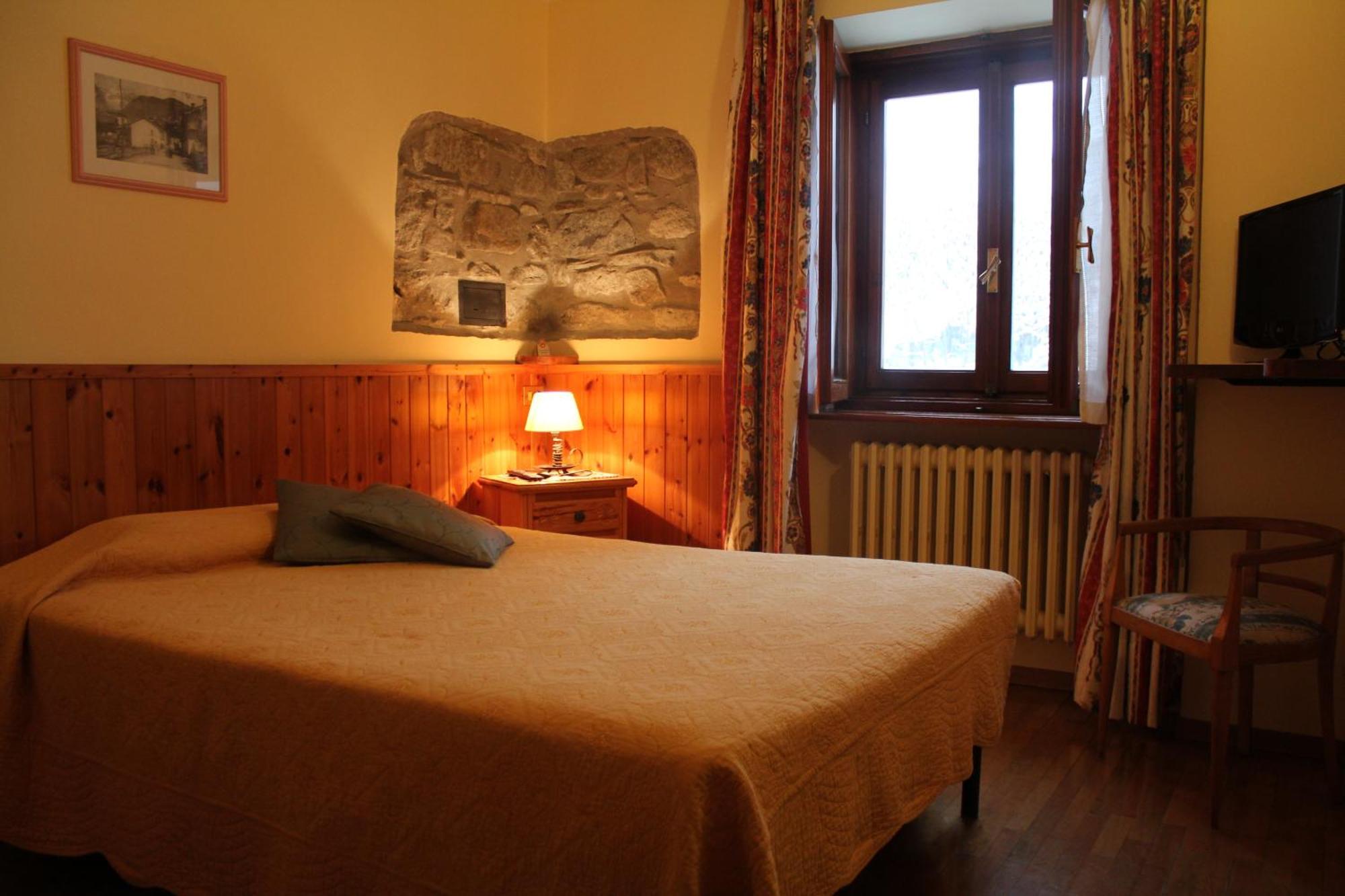 Hotel Maison Laurent Courmayeur Pokój zdjęcie