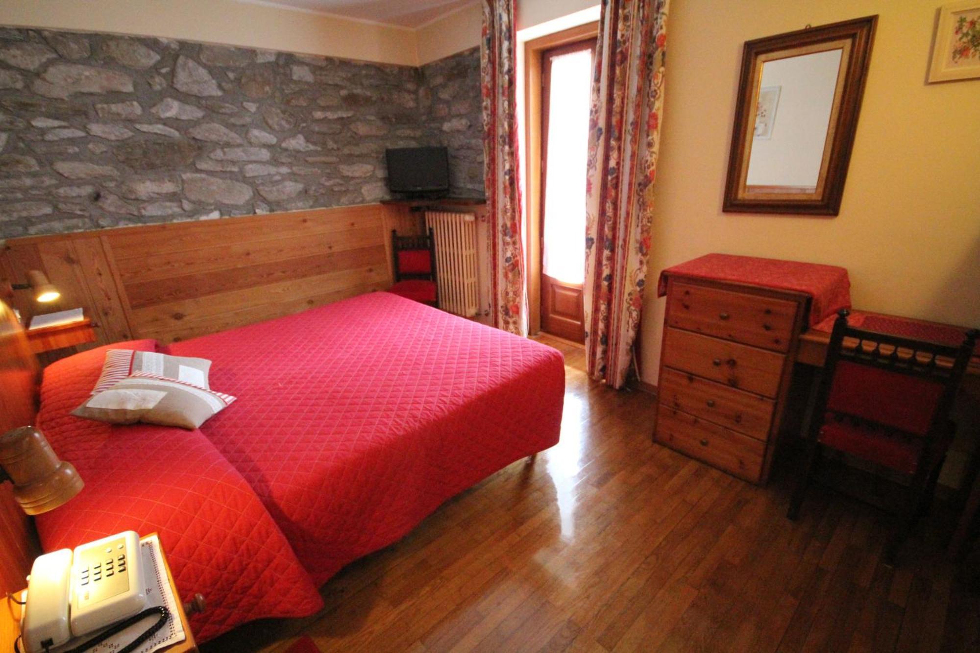 Hotel Maison Laurent Courmayeur Pokój zdjęcie