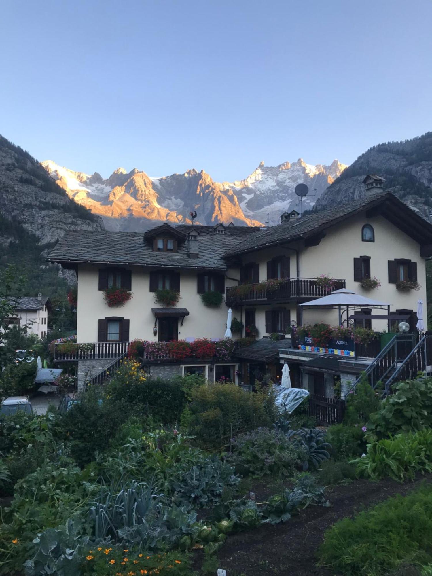 Hotel Maison Laurent Courmayeur Zewnętrze zdjęcie